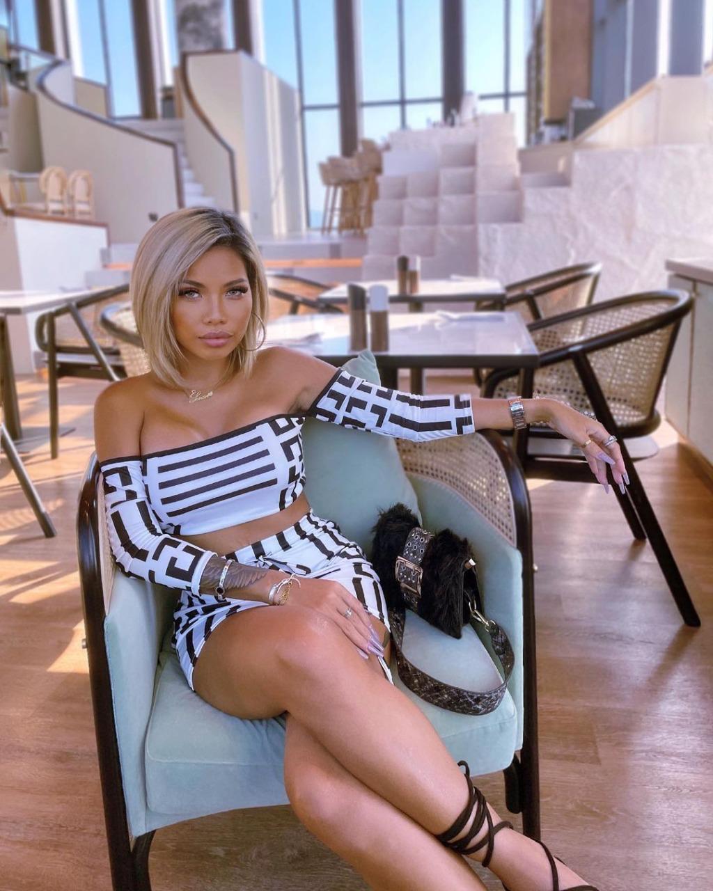 Let’s go out with party skirt short set