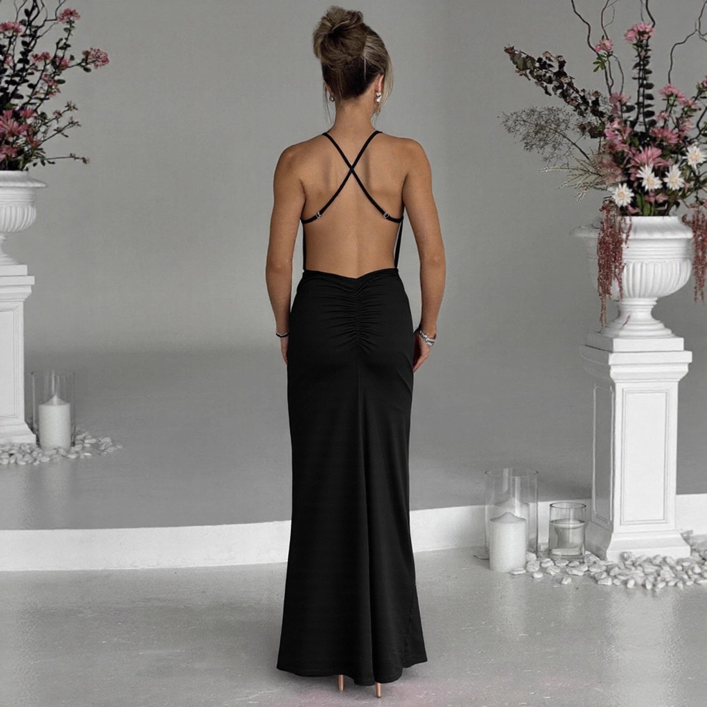 Deep V-fold black long skirt
