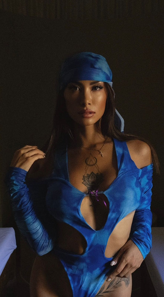 Amora bodysuit