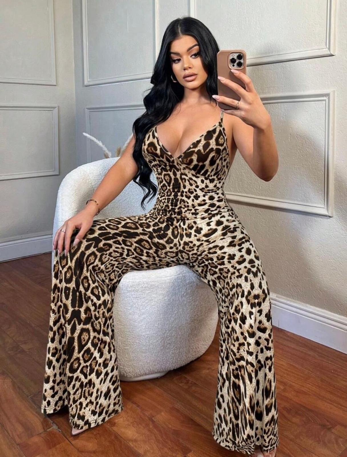 UCVOGUE V- Neck Jumpsuit