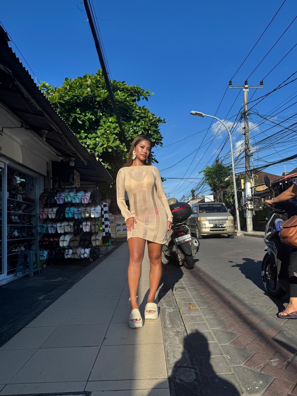 Walking with Chelsea threat beige sexy dress