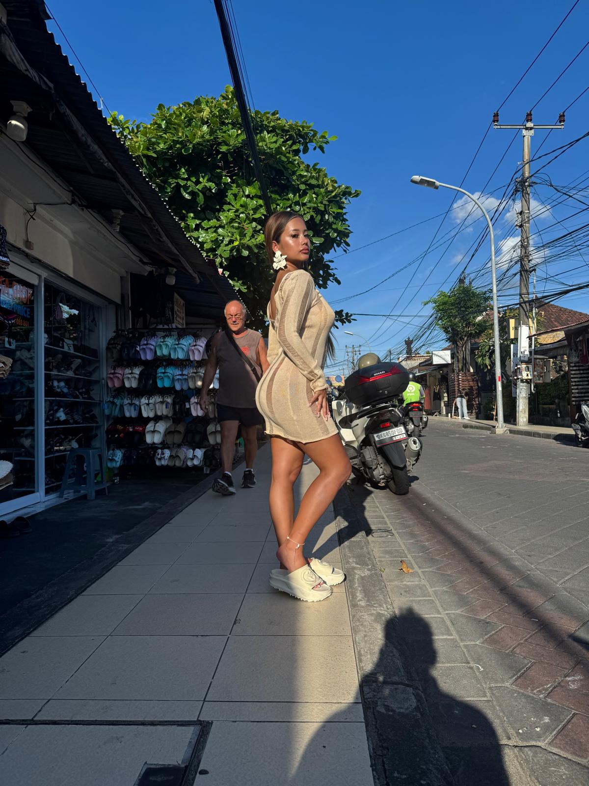 Walking with Chelsea threat beige sexy dress