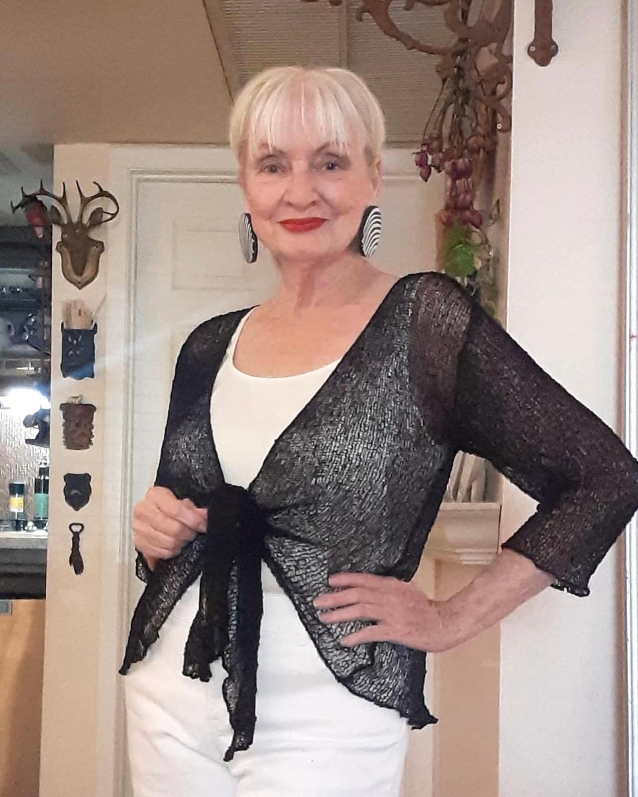 UCVOGUE easy to wear sheer top