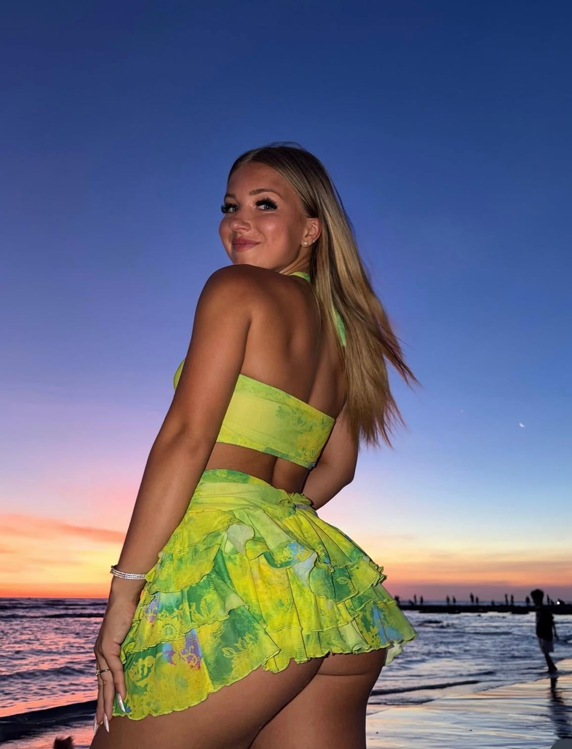 UCVOGUE sunset bali time matching skirt set