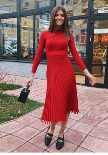 Loose Pleated Knit Dress