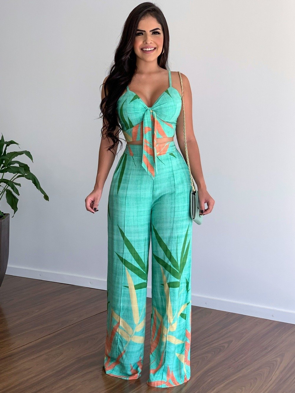 Set With A Tie Back Top And Straight Pants