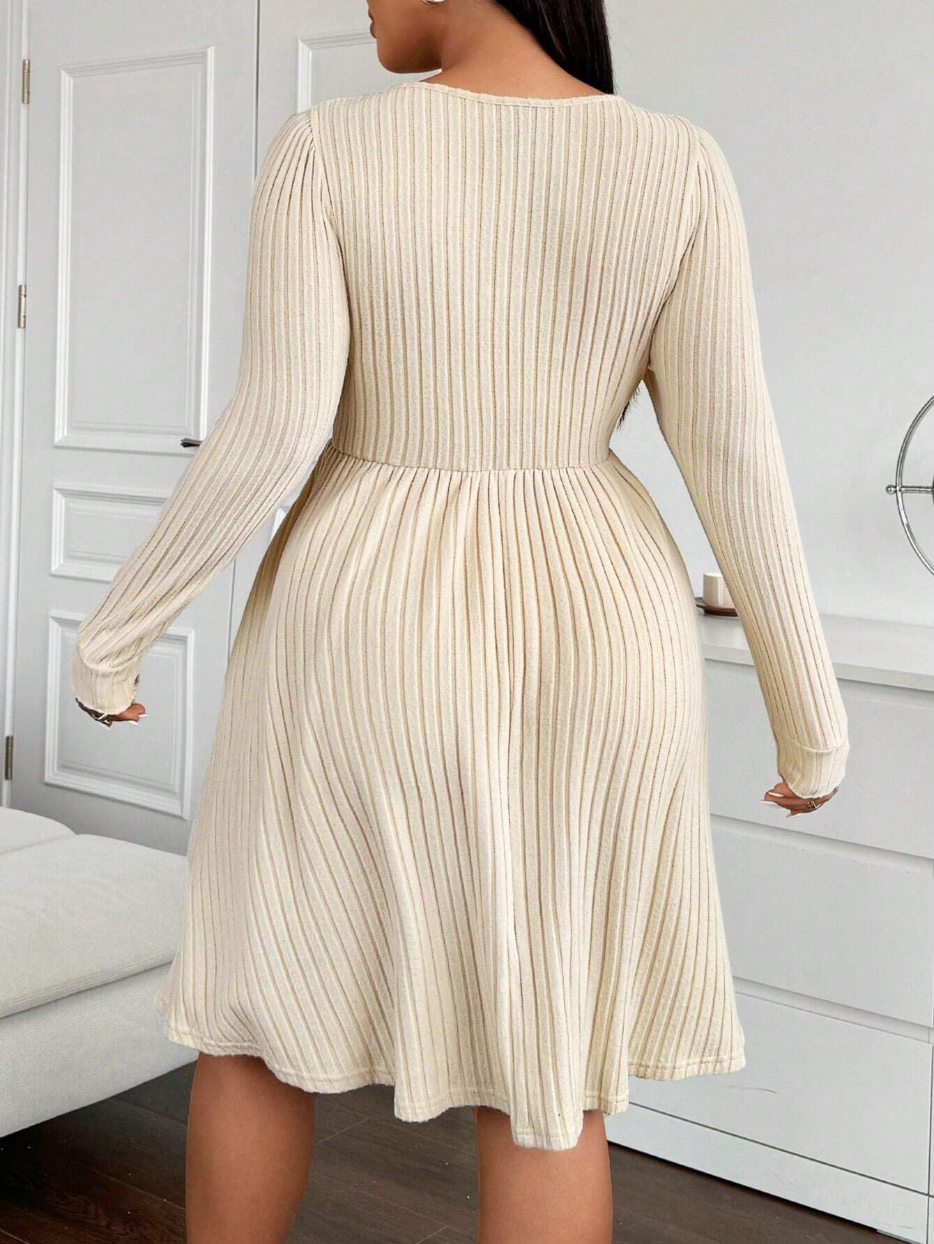 Simple and elegant high waisted dress