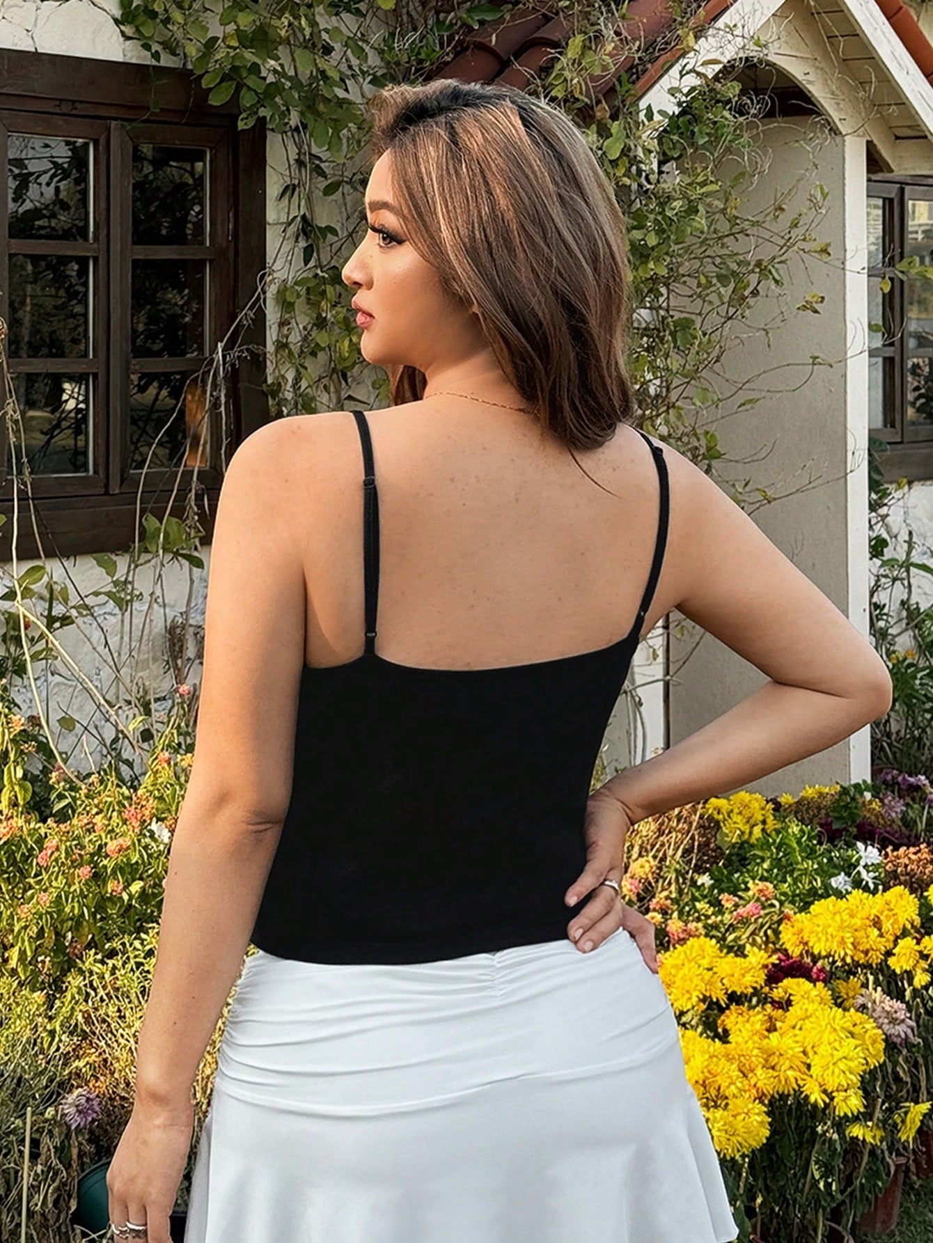 Hot girl tight and sexy camisole vest