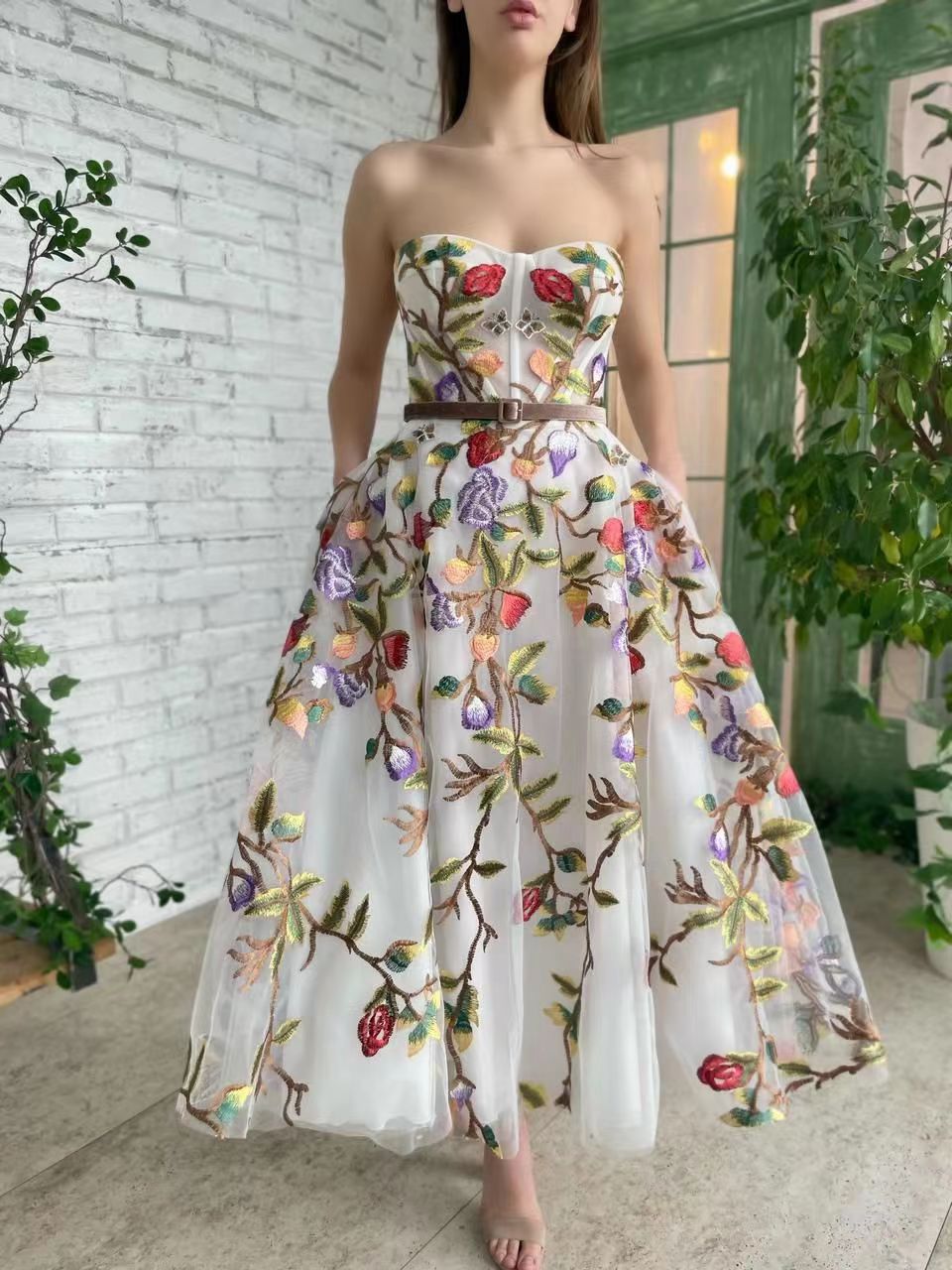 One shoulder strapless embroidered mesh long skirt