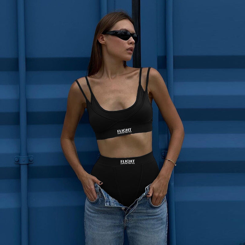 Minimalist sports vest paired with flat shorts set