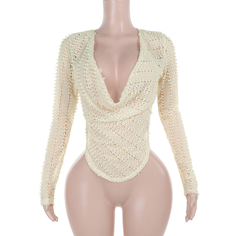 Deep V-neck long sleeved knitted top
