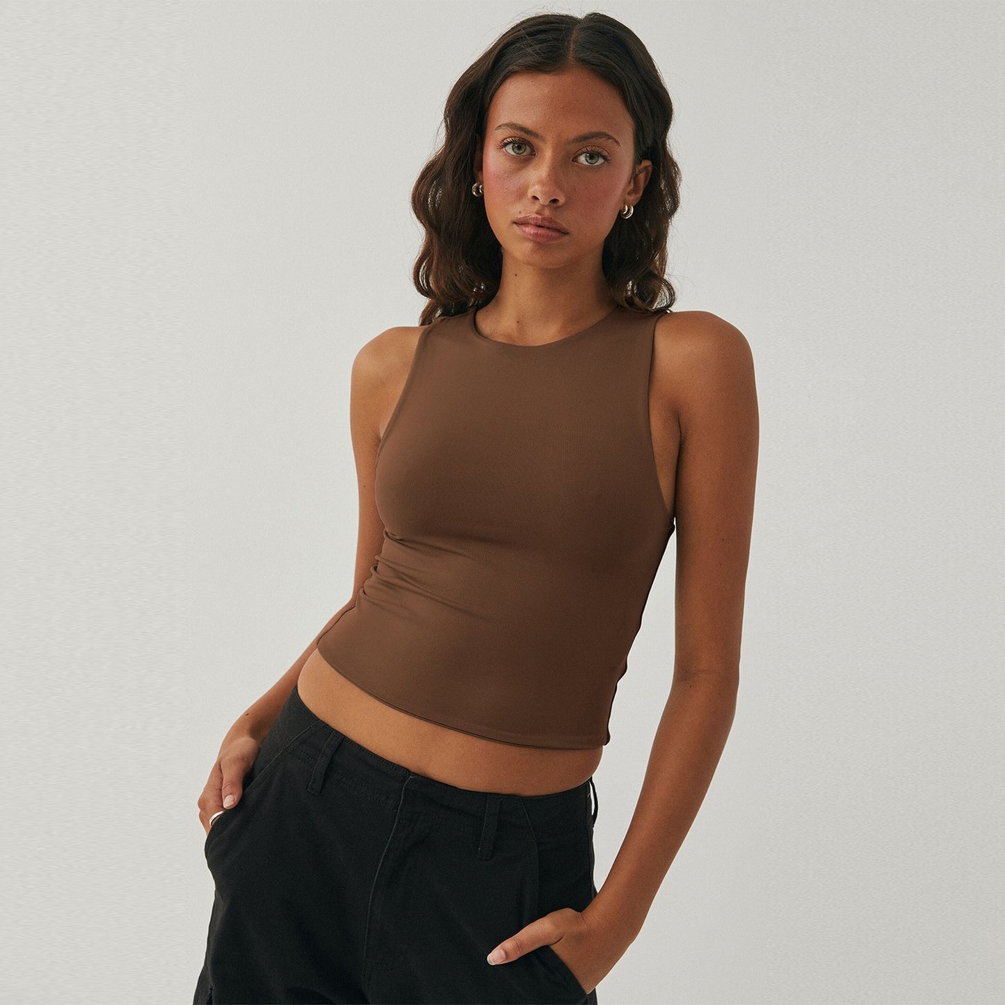 Sleeveless T-shirt With Tight Bottom