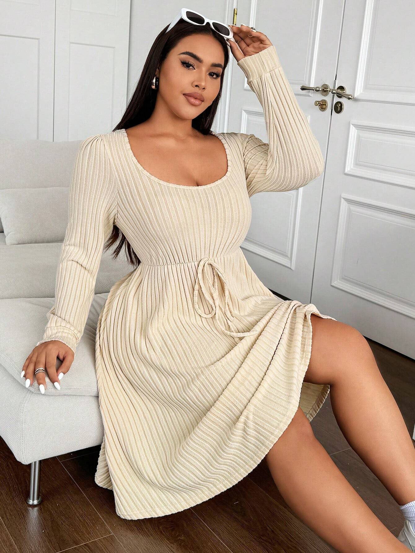 Simple and elegant high waisted dress