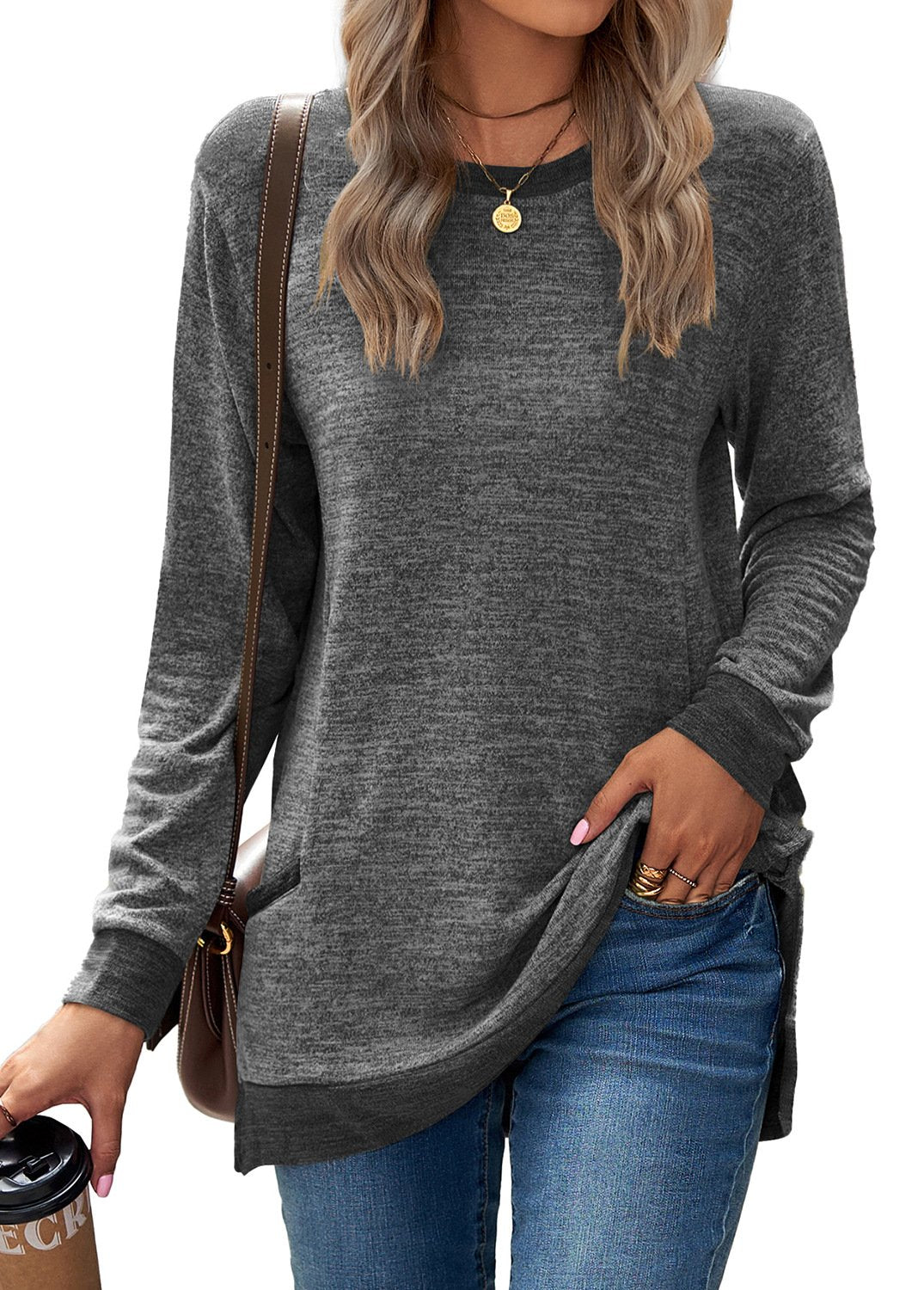 T-Shirt With Round Collar And Matching Color Pockets And Long Sleeves